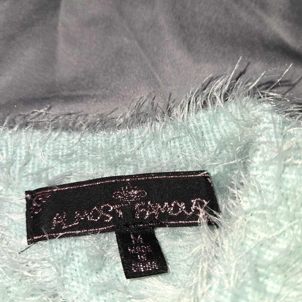 Almost Famous Sz Medium Mint Green Fuzzy Long Sleeve Sweater - Picture 2 of 8